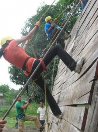  Discesa in corda doppia 